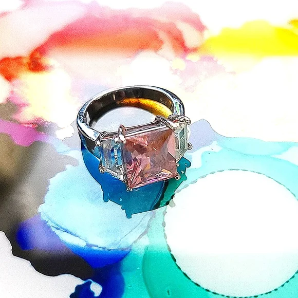 2/23 RING - Picture 1 of 5